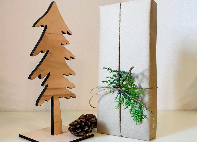 Wooden Christmas tree on a CAPSBOARD TREE stand (30 cm)