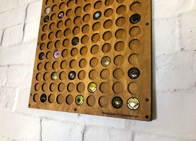 CAPSBOARD Champagne Plaque Frame